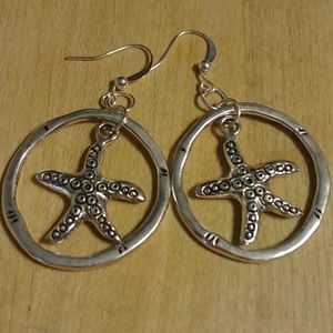 Starfish dangle earrings